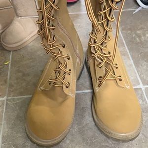 Women’s tall boots